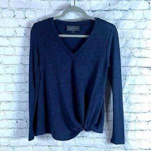 Long sleeve knit top
